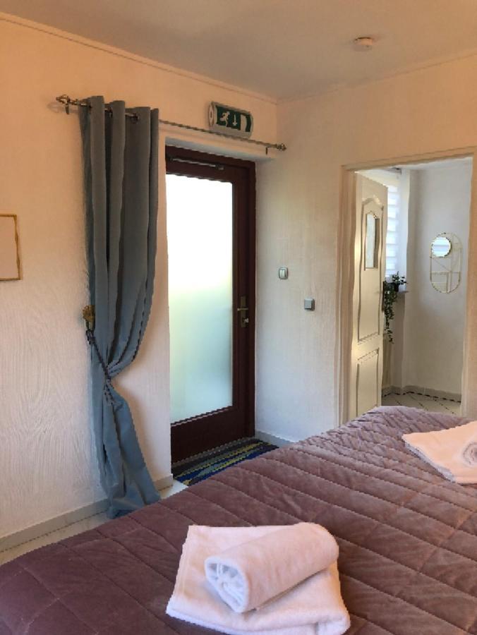 Laegenhet Thujan, Solrosen I Simrishamn-Oesterlen Exterior foto