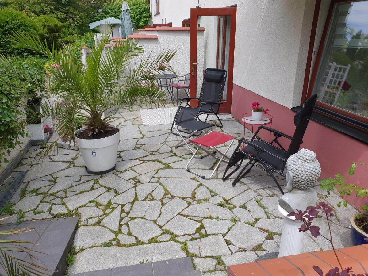 Laegenhet Thujan, Solrosen I Simrishamn-Oesterlen Exterior foto